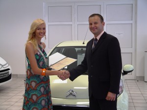 Tjaša Kokalj in Dejan Debernardi, direktor marketinga pri Citroenu Slovenija