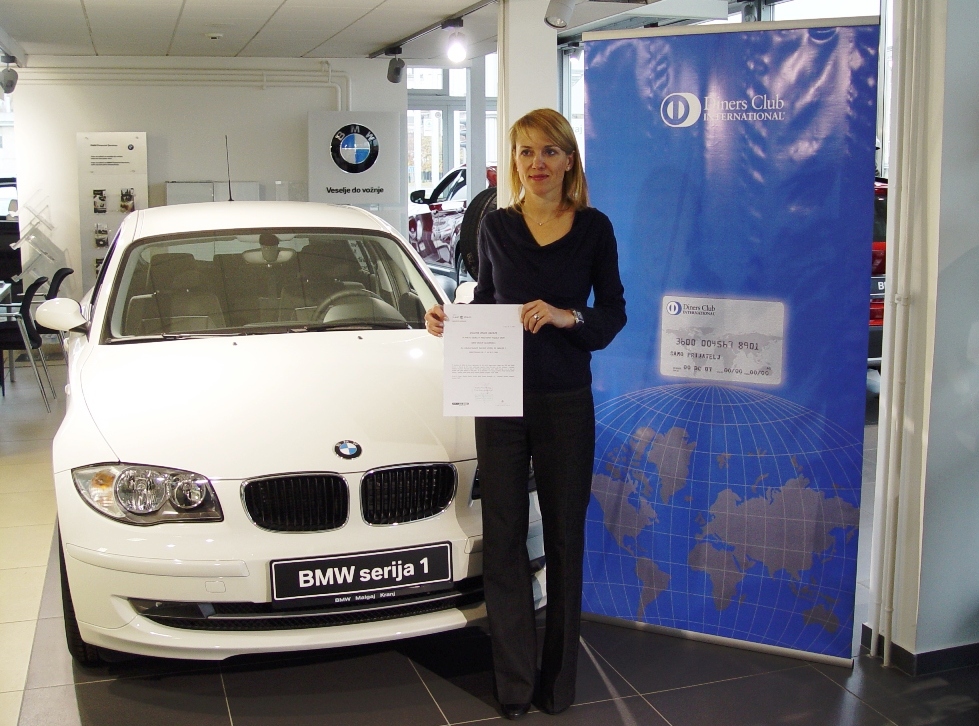 V imenu BMW Group Slovenija je priznanje prejela gospa Barbara Uranjek, direktorica marketinga