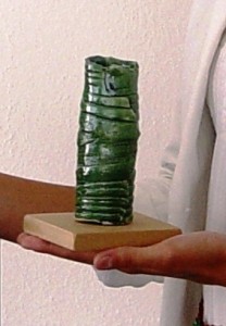 copy-of-darko-horvat-in-tjasa-kokalj-208x300 Zeleni znak akcije Planetu Zemlja prijazno vozilo za zmanjševanje emisij CO2 v tretjem trimesečju 2009 sta dobila Mazda 2 in BMW Serije 1