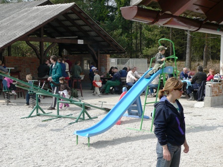 po-delu-sledi-zabava1 Očistimo Slovenijo podira rekorde tudi v Vodicah